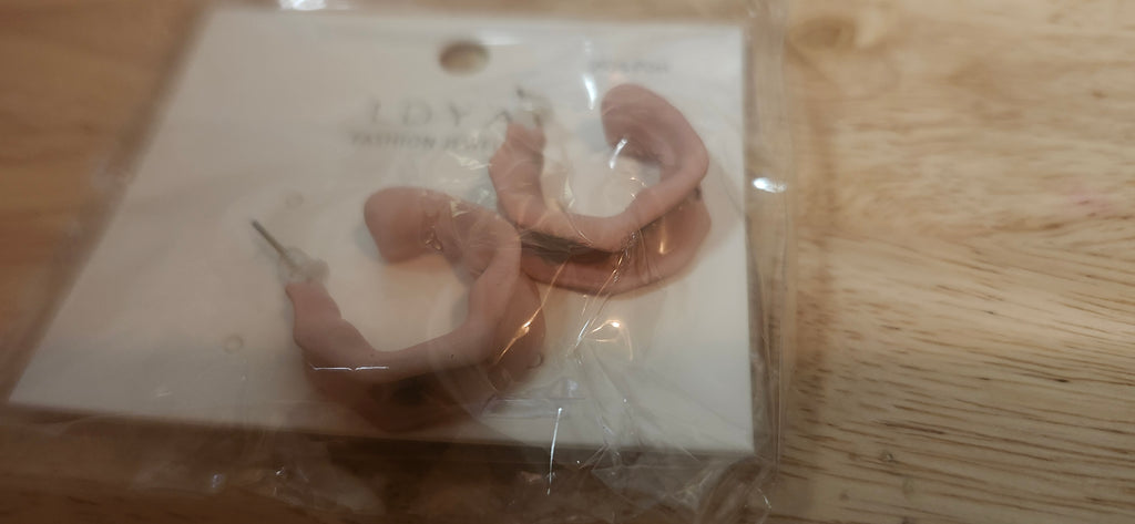 LDYA Pastel Pink Layered Hoop Earrings