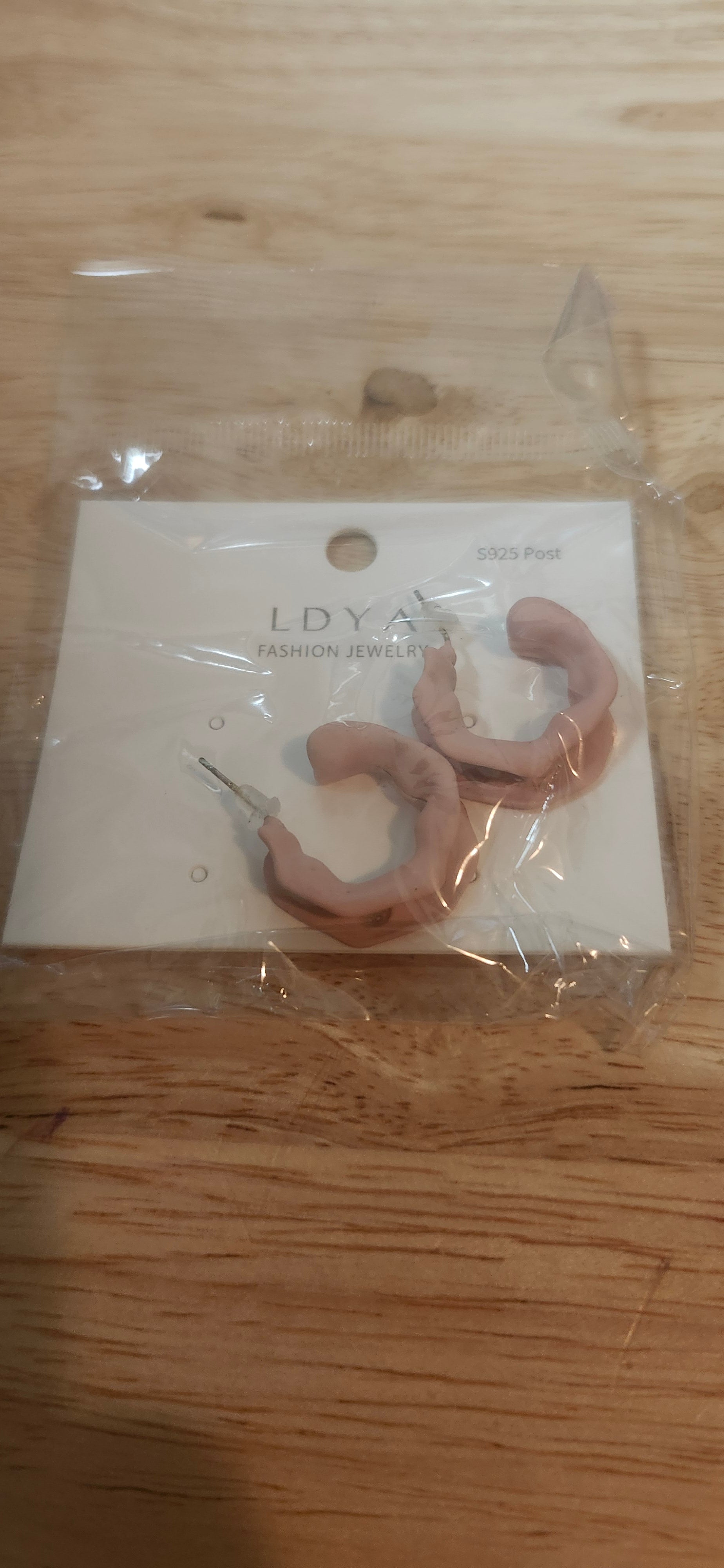 LDYA Pastel Pink Layered Hoop Earrings