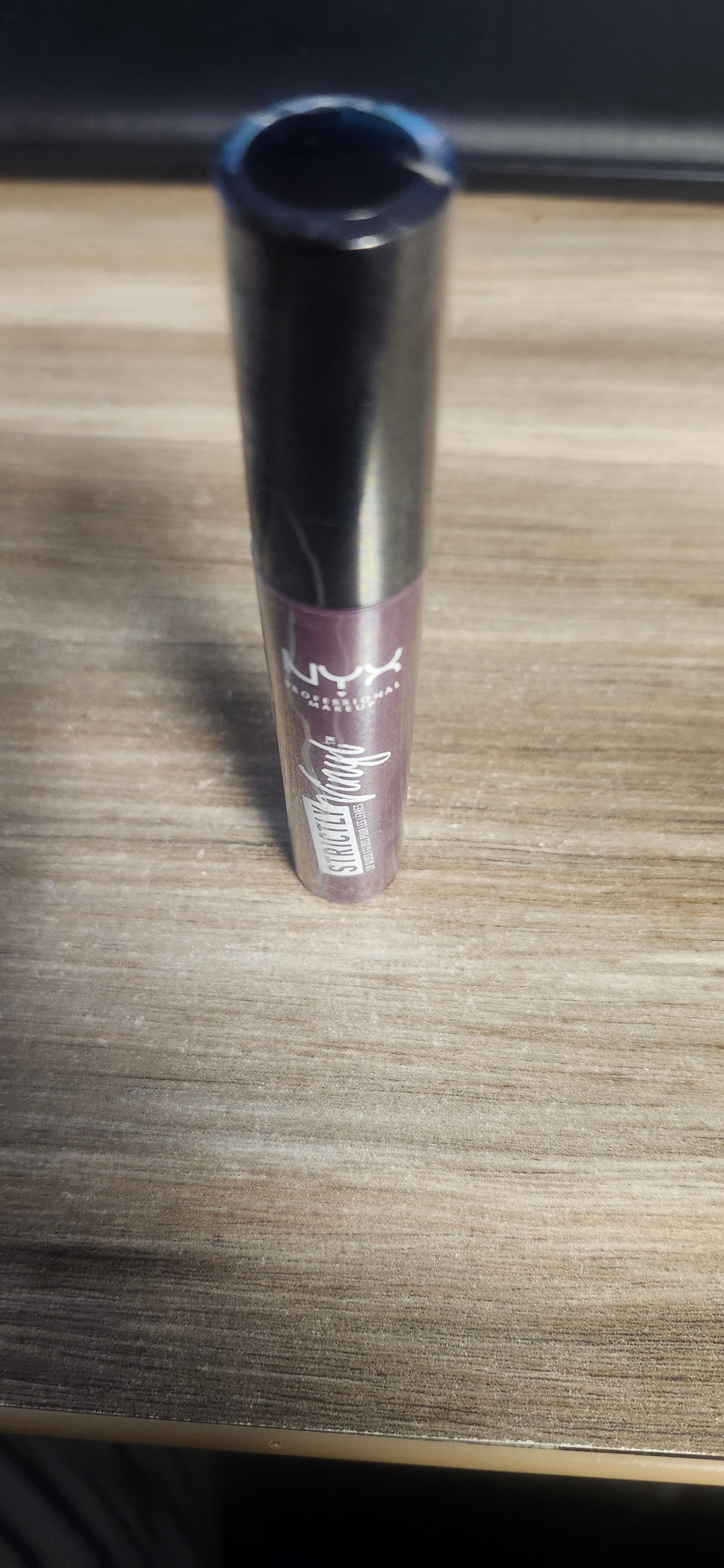 NYK Strictly Vinyl Lip Gloss #SVLG01 Night Walker