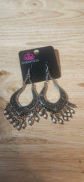 Paparazzi Sahara Fiesta White Earrings