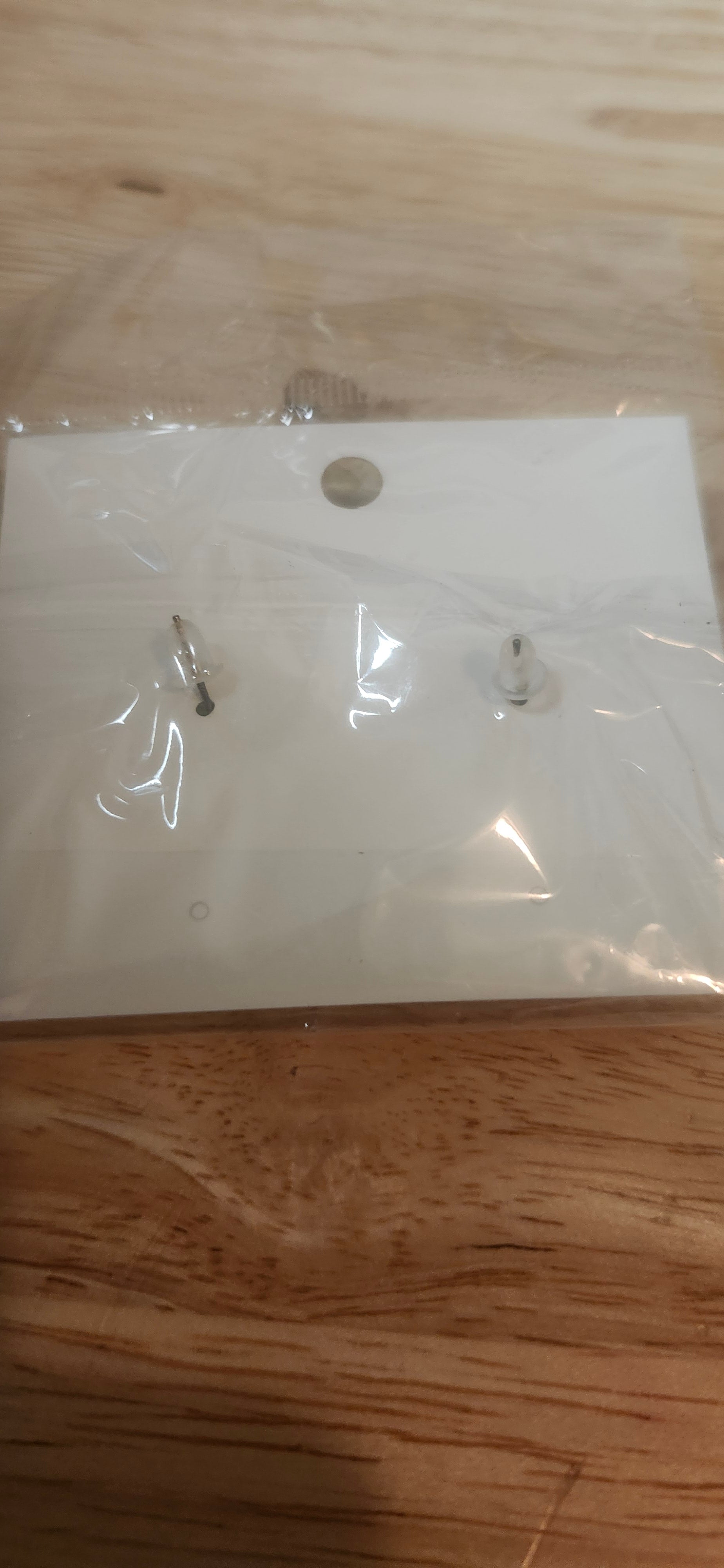 LDYA Pastel Green Bear Stud Earrings