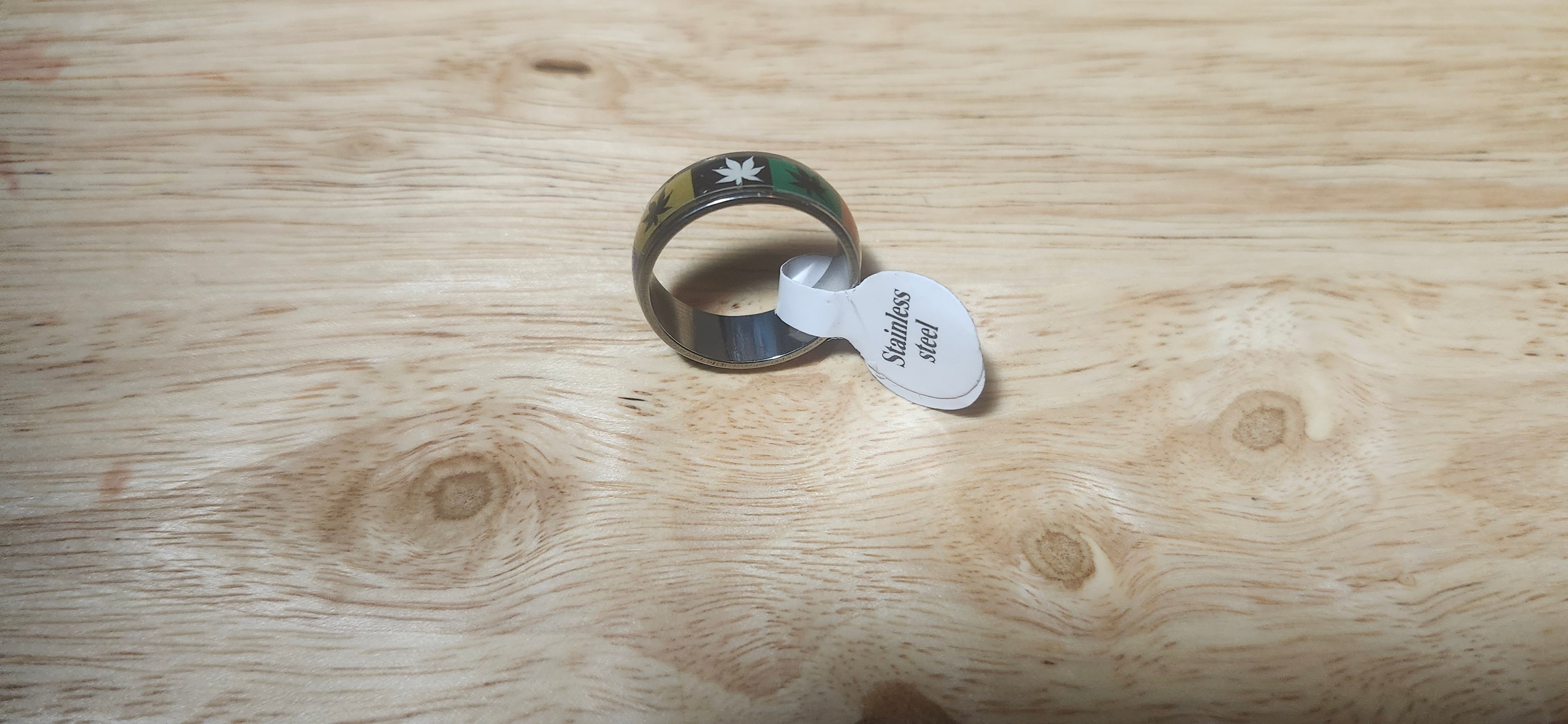 Pan-African Leaf Stainless Steel Ring Size 18mm