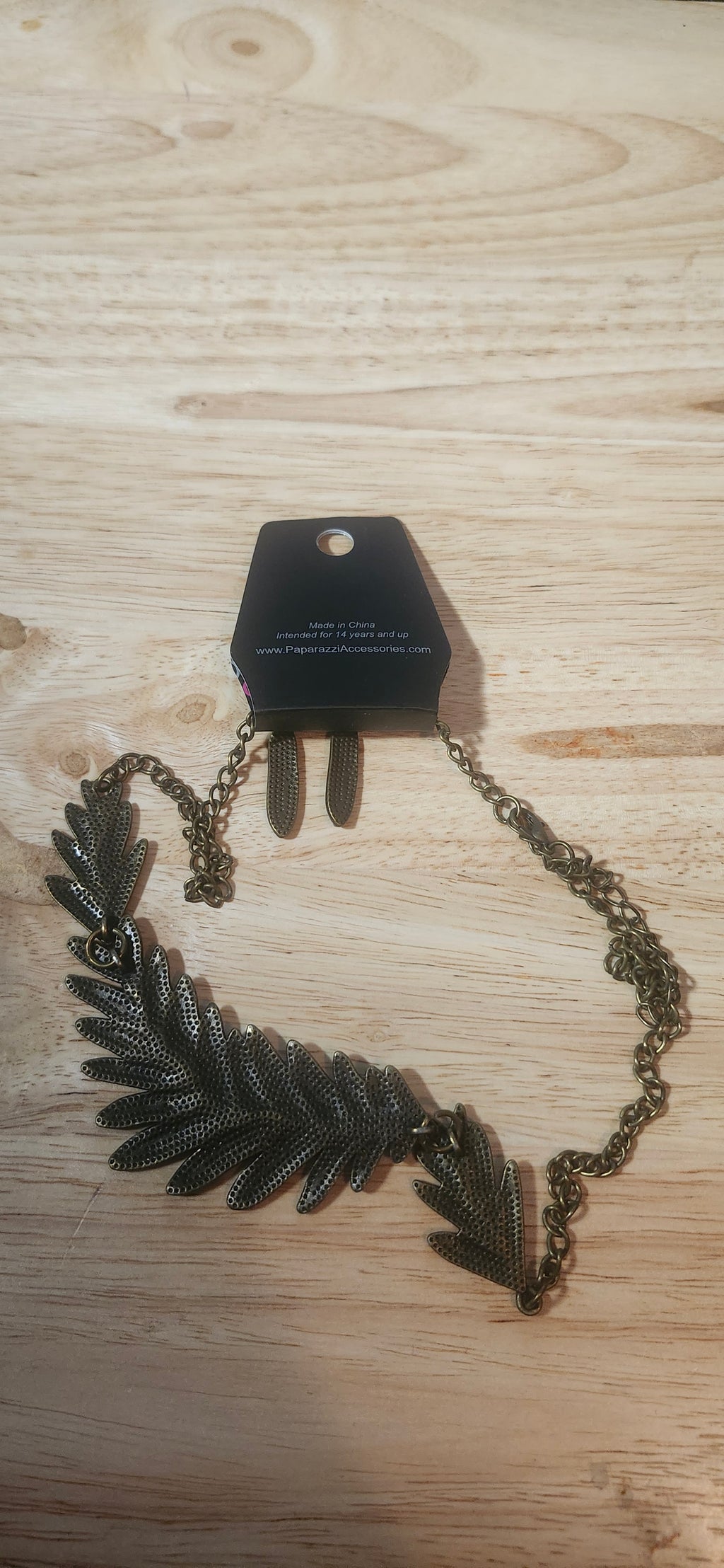 Paparazzi Queen of the QUILL Brass Necklace W Earrings