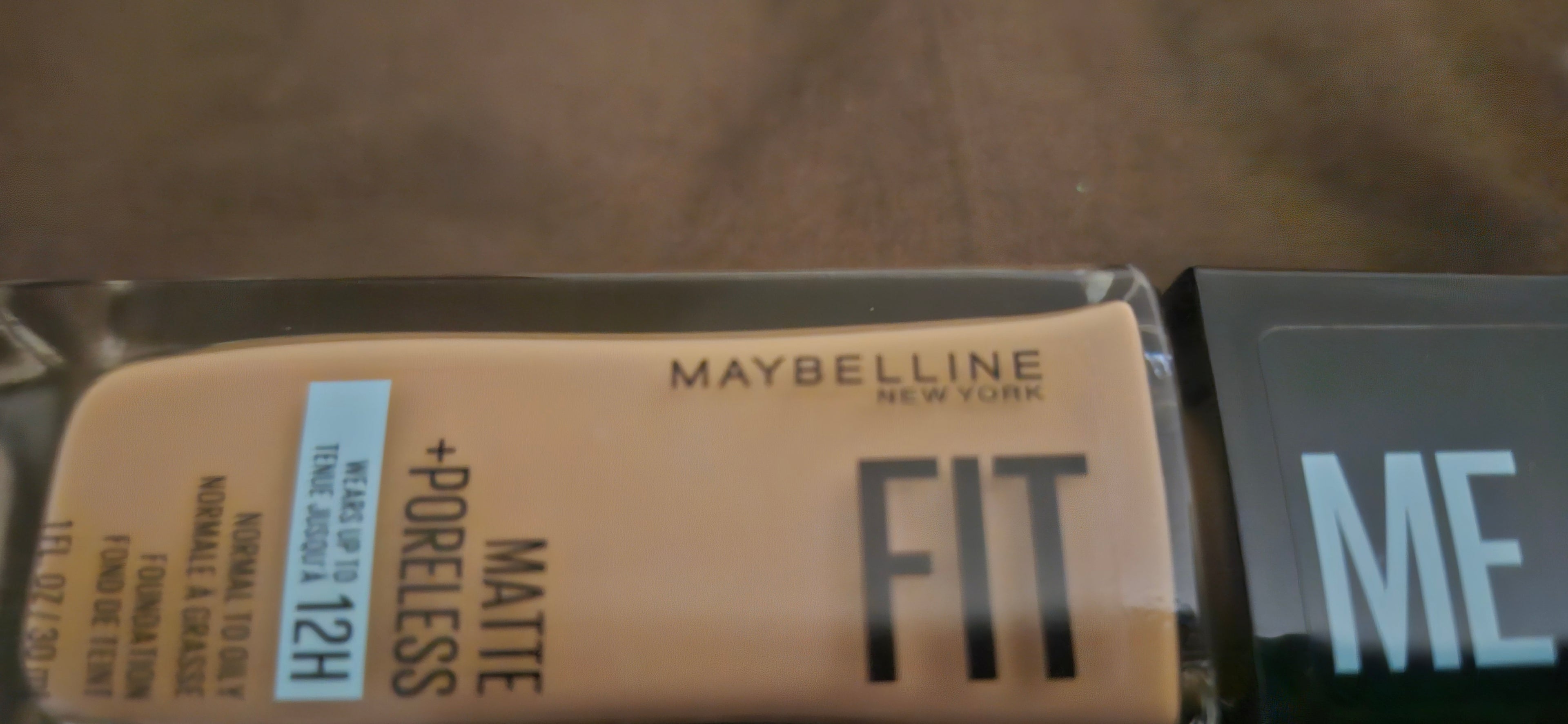 Maybelline Fit Me Matte + Poreless Foundation (1 fl oz / 30 ml)