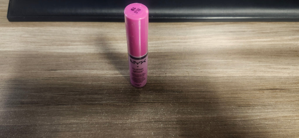 NYX Butter Gloss #19 Sugar Cookie