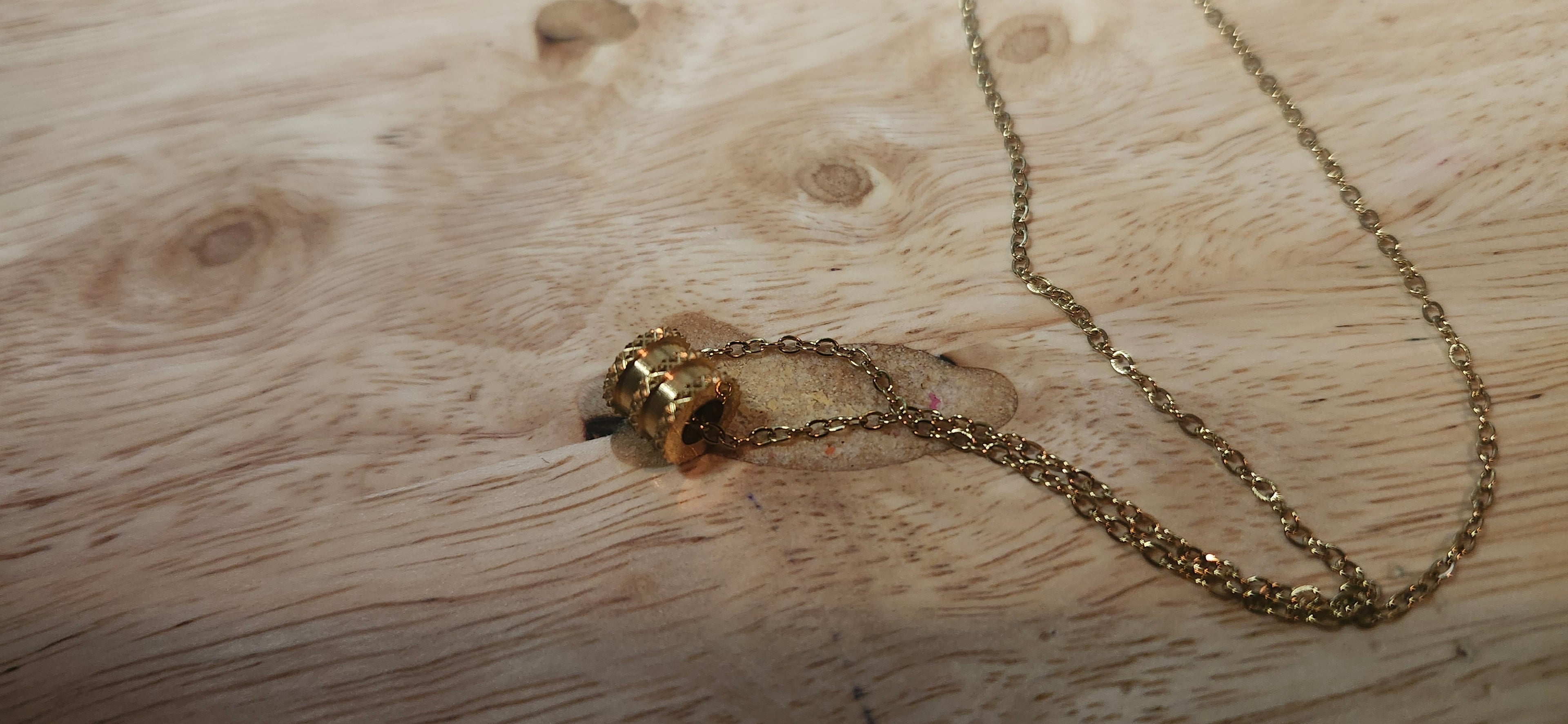 Elegant Minimalist Roman Numeral Titanium Steel Gold Pendant & Necklace
