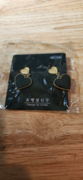 Design By Korea Black Heart Gold Dangle Earrings