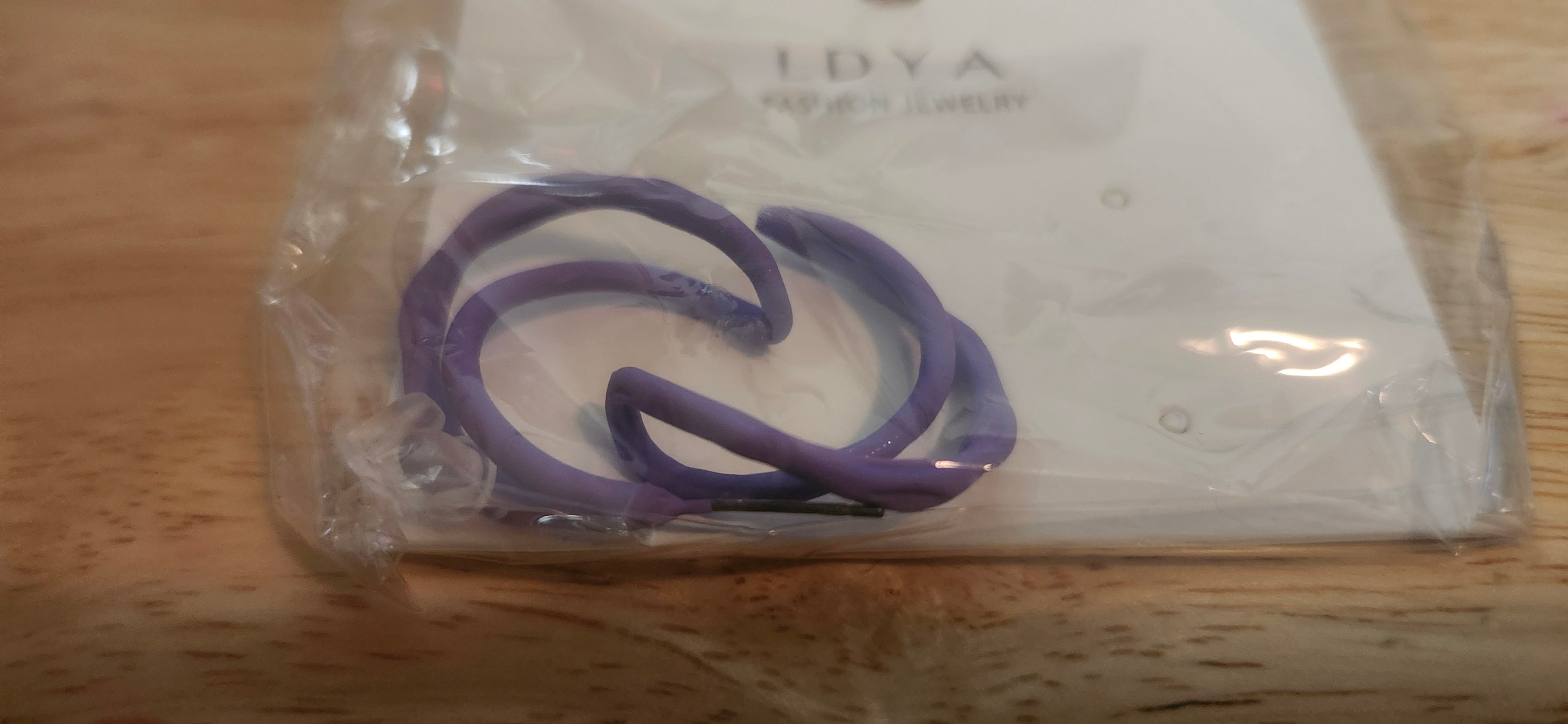 LDYA Pastel Purple Swirling Hoop Earrings