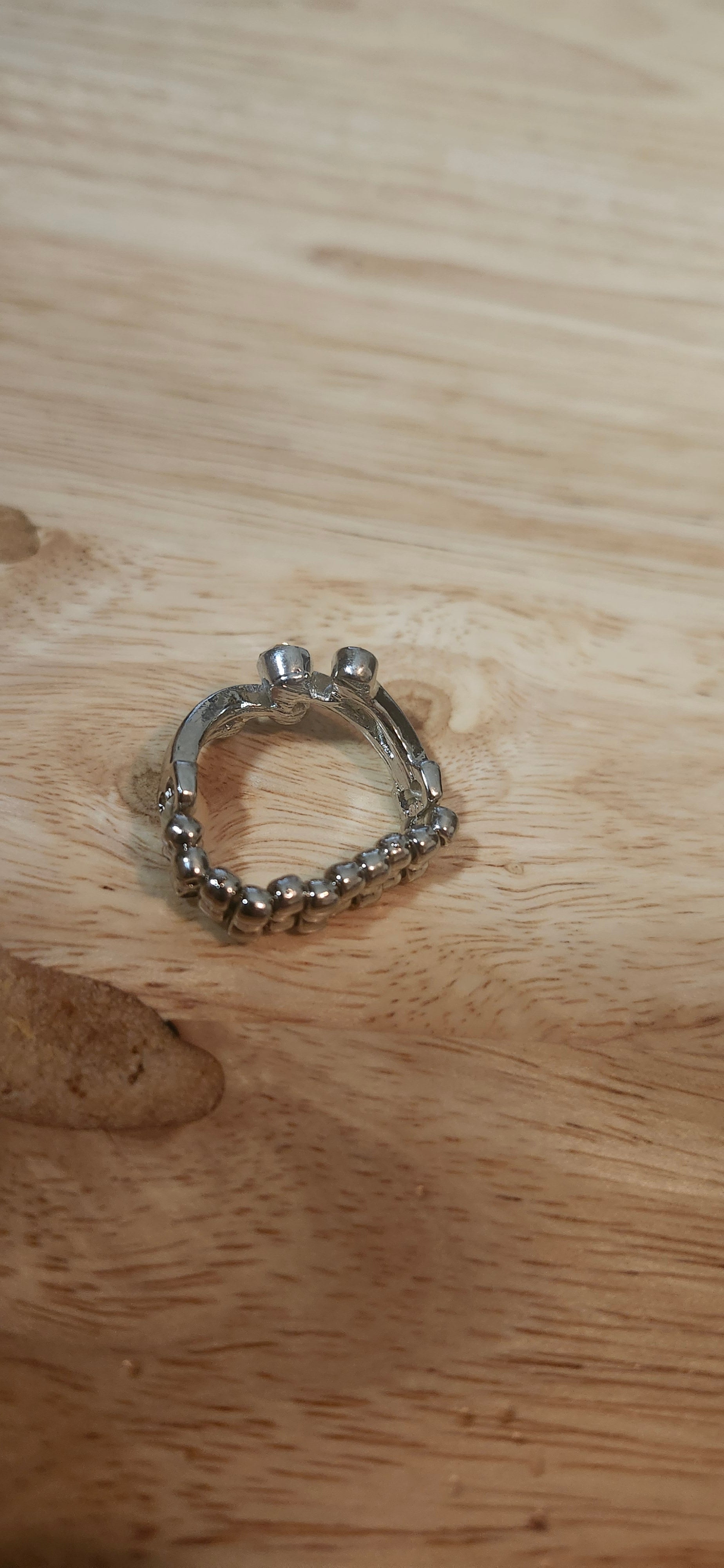Flexible Silver Ring W Yellow Jewels