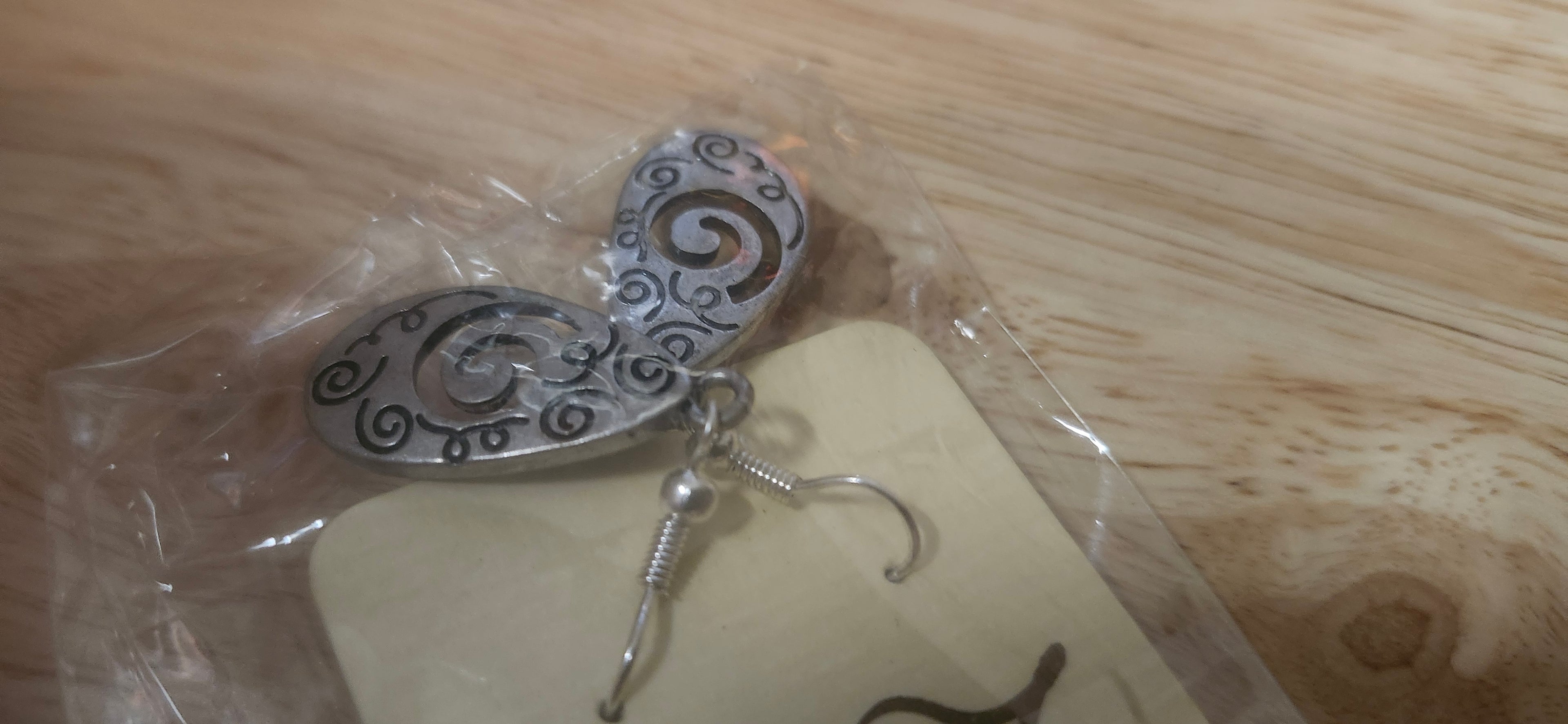 Lovisa Antique-Silver Swirl Teardrop Dangle Earrings.