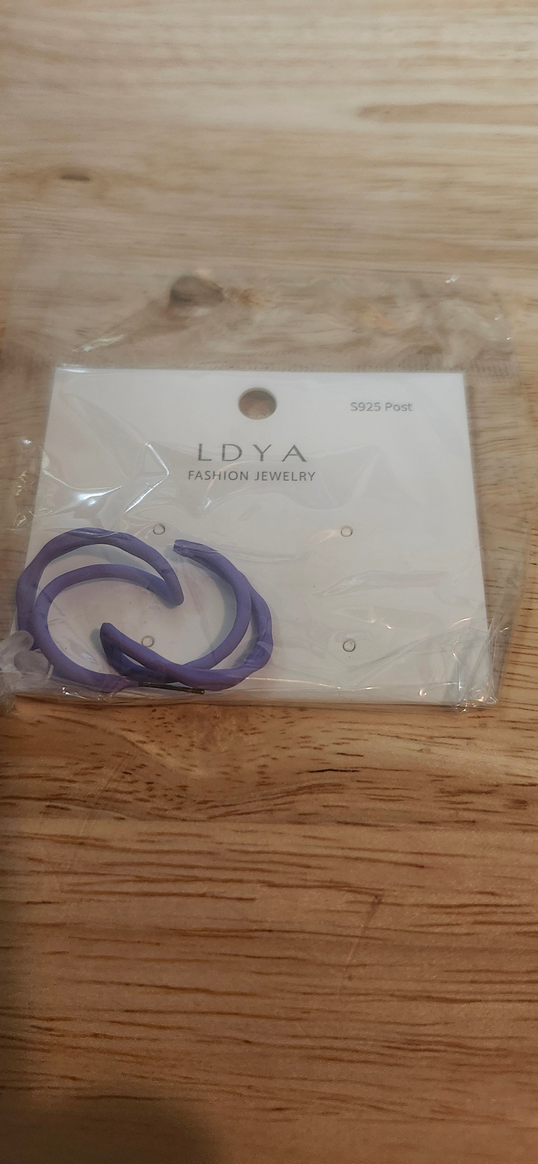 LDYA Pastel Purple Swirling Hoop Earrings