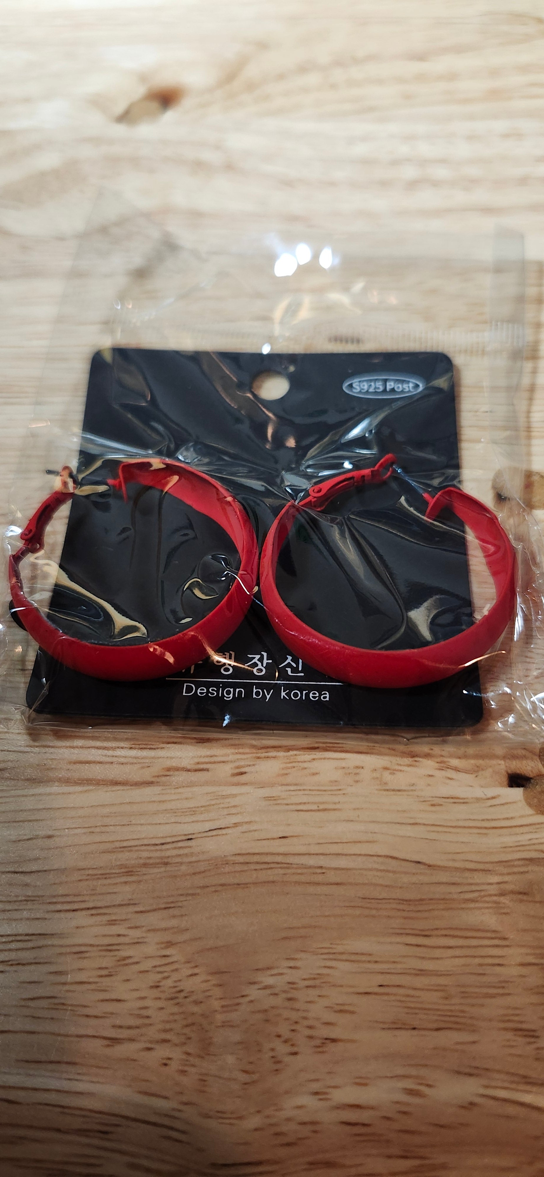 Design By Korea Red Hoop Earrings