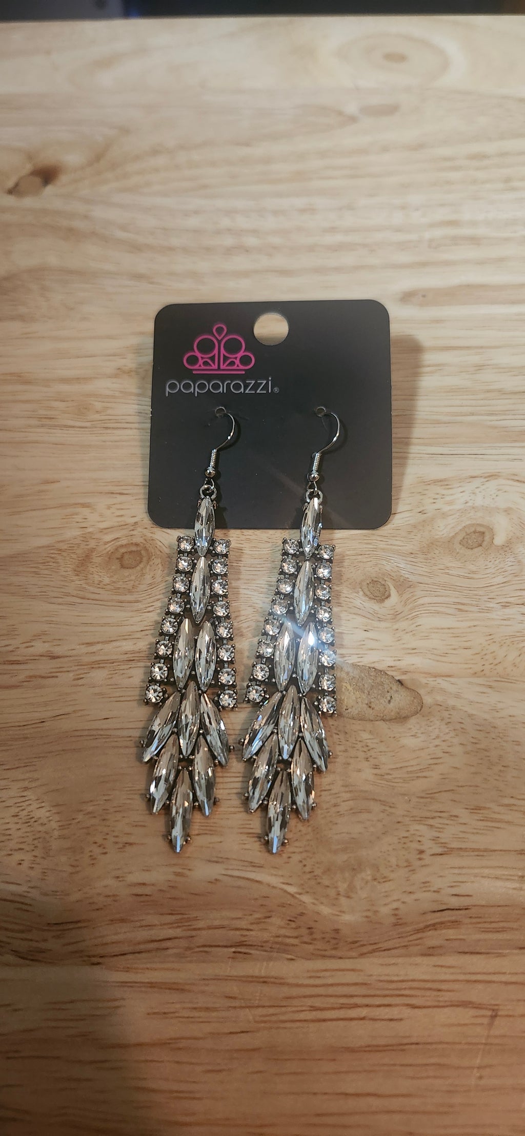 Paparazzi Glamorously Glowing Gold Earrings